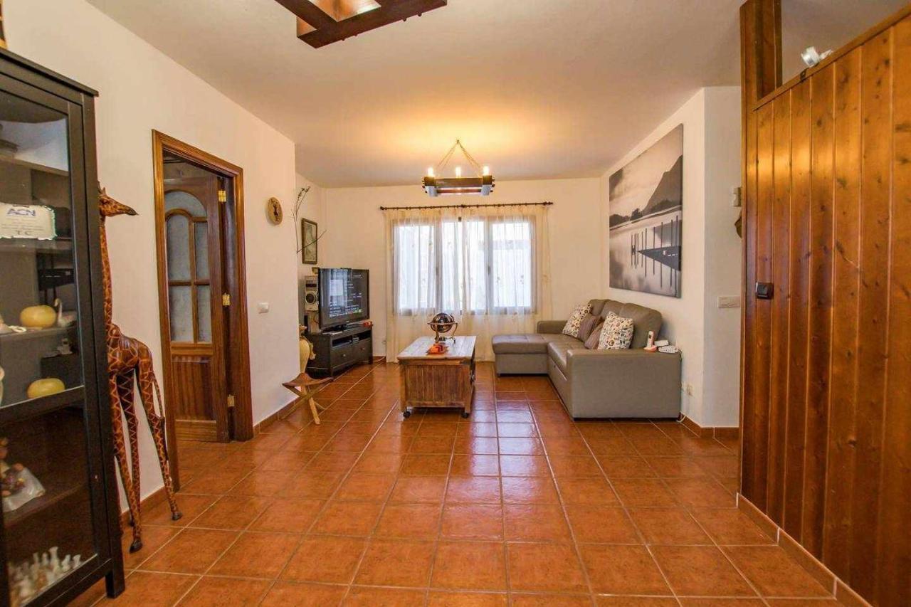 Villa Palacios Herrero Tahiche ภายนอก รูปภาพ