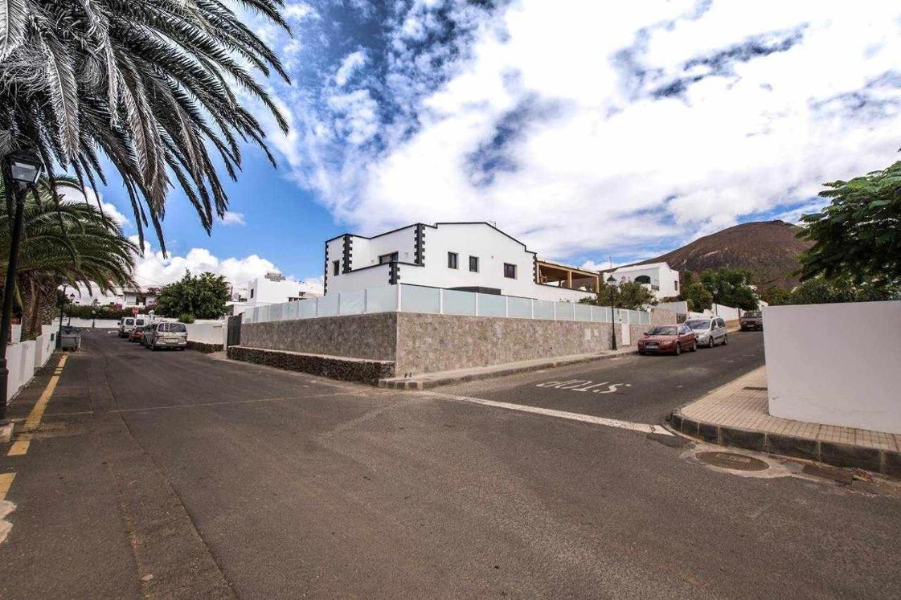 Villa Palacios Herrero Tahiche ภายนอก รูปภาพ