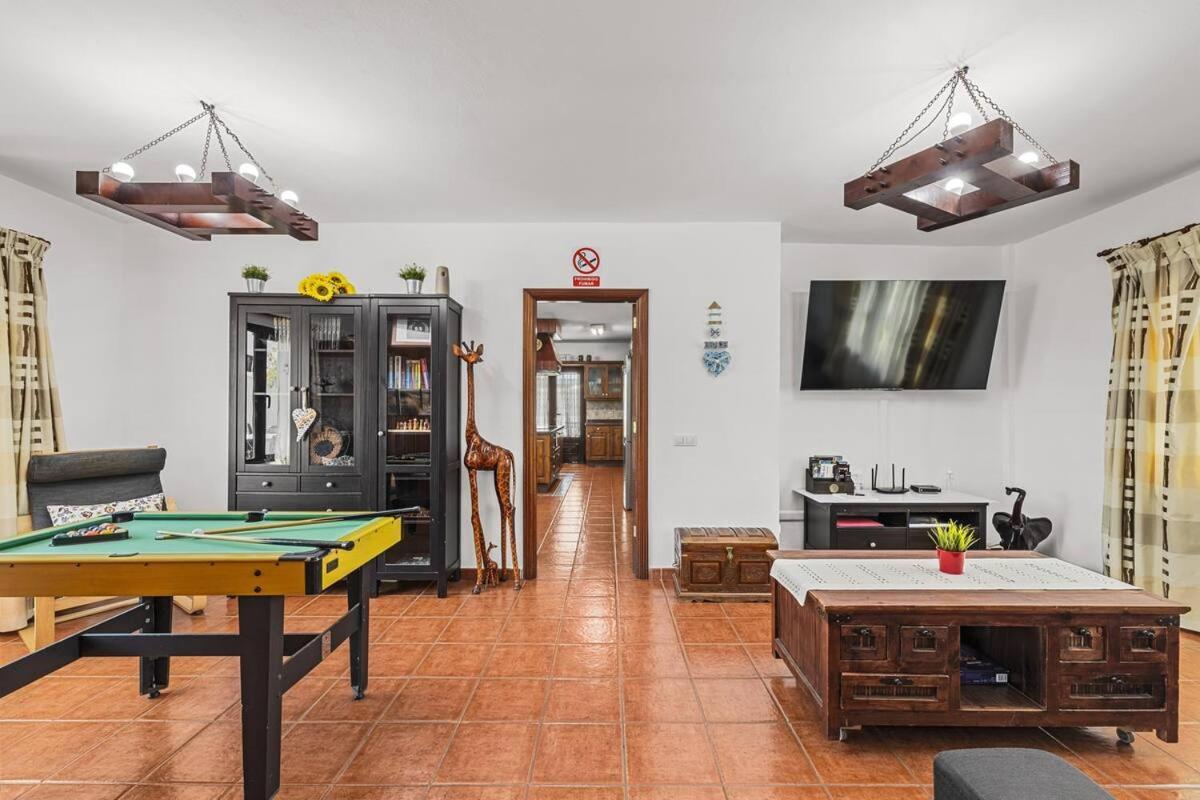 Villa Palacios Herrero Tahiche ภายนอก รูปภาพ